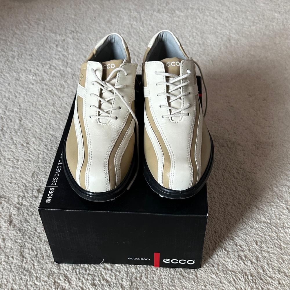 Ecco Men's Cream and Tan Oxfords